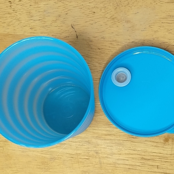 New Tupperware impressions 500ML cup with lid and straw hole - Picture 3 of 5